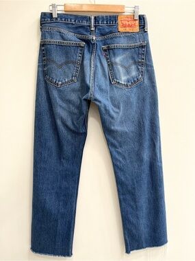 Customized 505 Levi’s cropped straight leg raw hem wallet indent mens 32 W 10